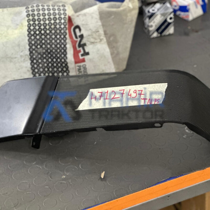 KAPORTA ALT IZGARA SAĞ TN SERİ